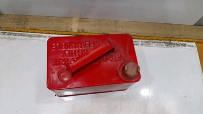 Lot 675 - RED PETROL CAN