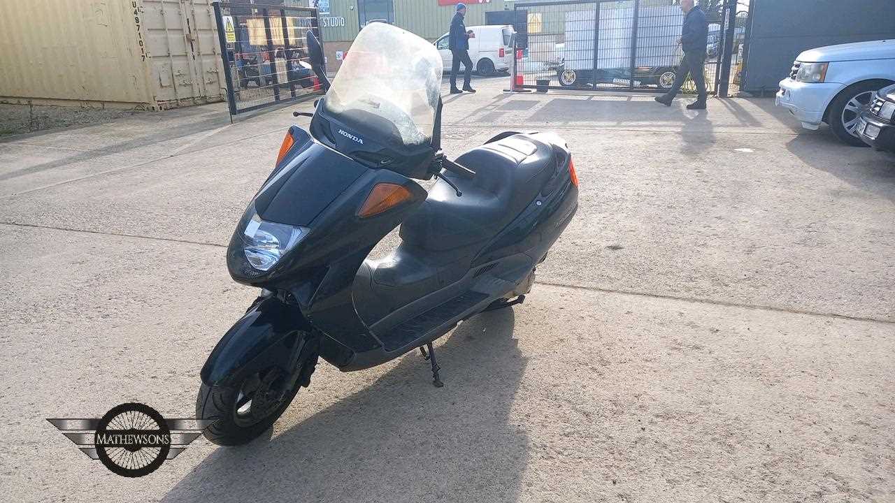 Lot 389 - 1997 HONDA MOPED