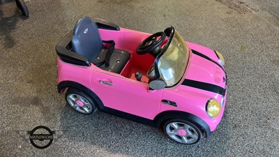 Lot 370 - PINK MINI