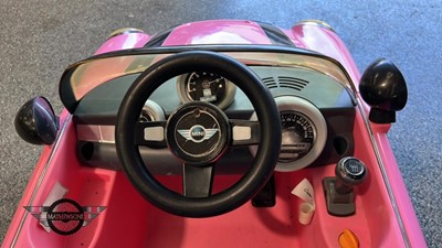 Lot 370 - PINK MINI
