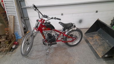 Lot 679 - SCHWIN STINGRAY PETROL MOPED/BIKE