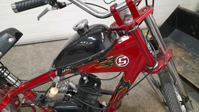 Lot 679 - SCHWIN STINGRAY PETROL MOPED/BIKE