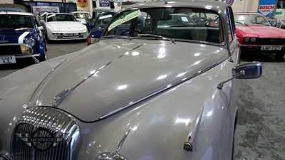 Lot 521 - 1969 DAIMLER V8 250