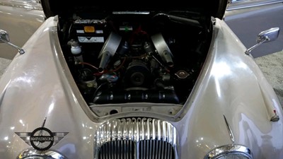 Lot 521 - 1969 DAIMLER V8 250