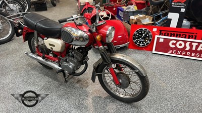 Lot 421 - 1968 SUZUKI B100P