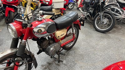 Lot 421 - 1968 SUZUKI B100P