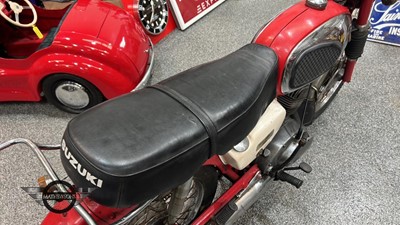 Lot 421 - 1968 SUZUKI B100P