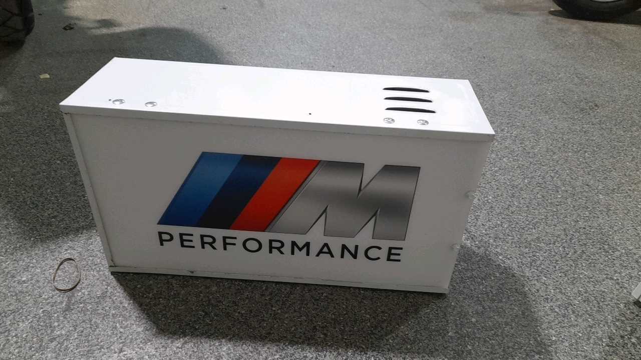 Performance Lighting Box Lot 363 - BMW M PERFORMANCE LIGHT BOX SINGLE SIDED