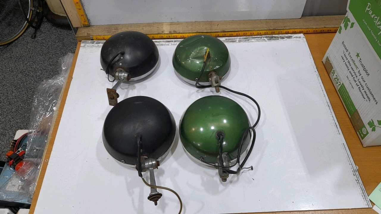 Lot 627 - 4X WIPAC ( HAIR RAISER ) SPOTLIGHTS 1970'S Lot 627 - 4X WIPAC ( HAIR RAISER ) SPOTLIGHTS 1970'S